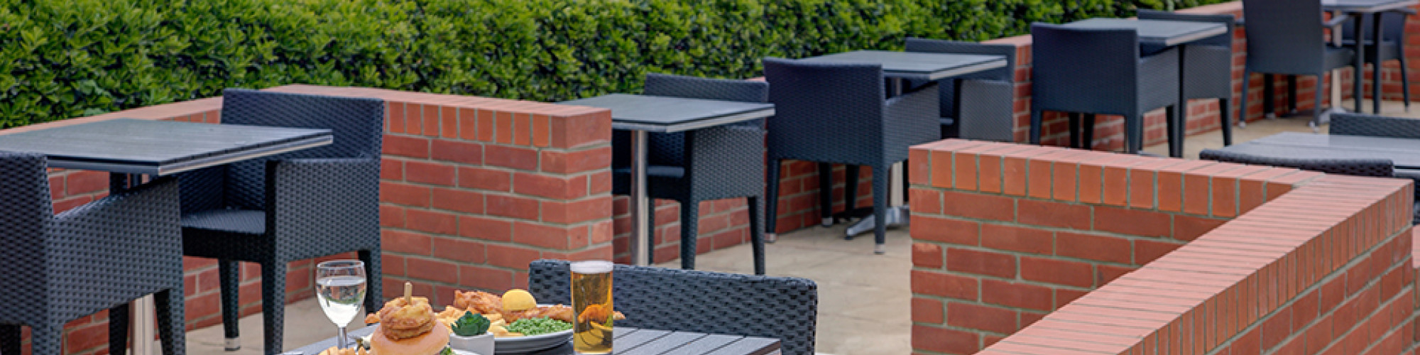 outdoor sitting pub north norfolk hunstanton