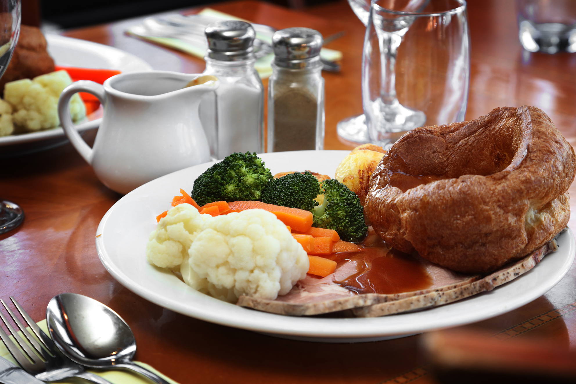 Roast selection at The Mariner Inn Pub